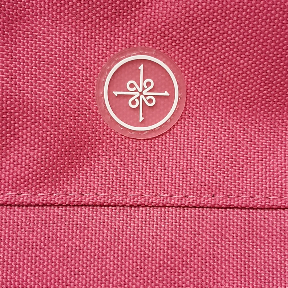 COLLAPSIBLE PET CARRIER